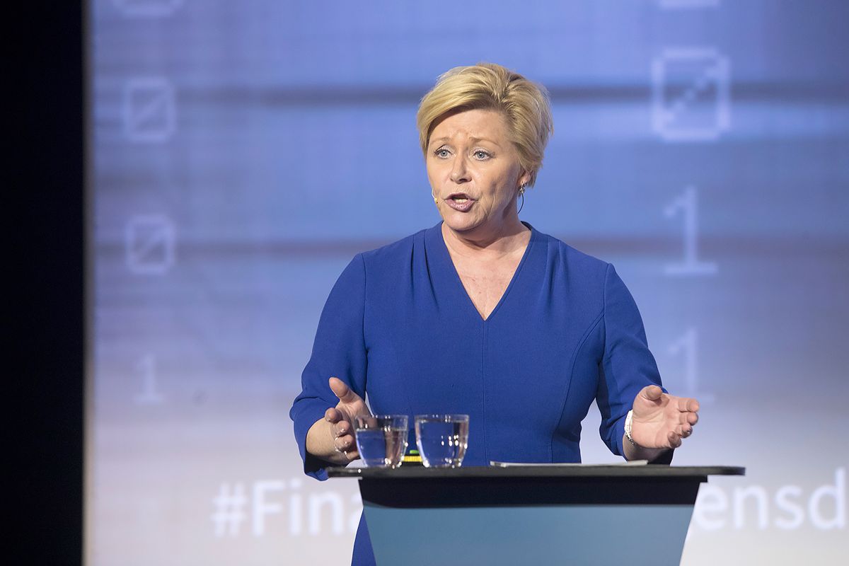 Finansminister Siv Jensen vil bruke mer oljepenger. Foto: Terje Bendiksby / NTB scanpix