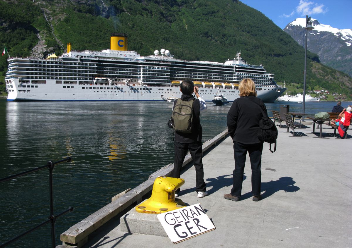 Geiranger i Stranda kommune er en av Norges mest besøkte turistdestinasjoner. Stranda kommune er blant dem som tidligere har tatt til orde for å innføre turistskatt. FOTO: Berit Keilen / NTB scanpix