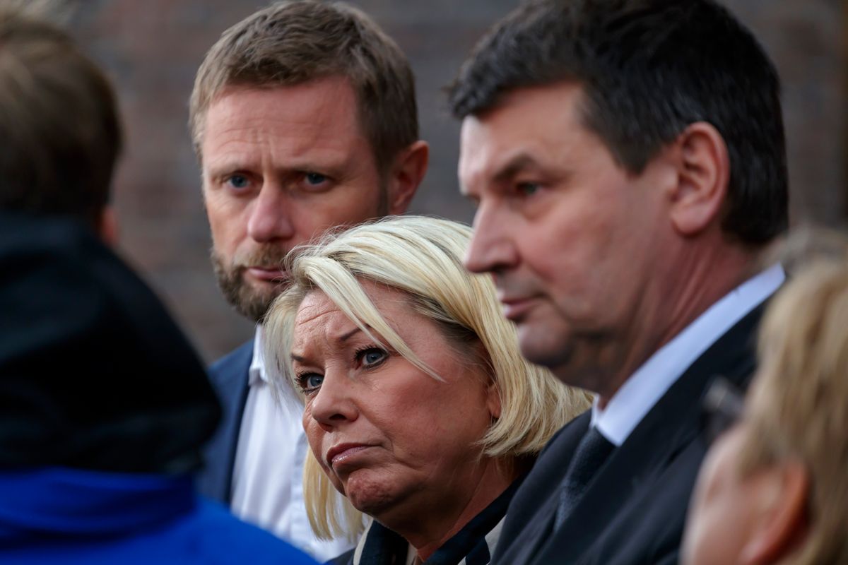 Kommunalminister Monica Mæland (H), helseminister Bent Høie (H)(t.v.) og justisminister Tor Mikkel Wara (Frp) kommenterer regjeringens oppfølging av redegjørelsen fra Fylkesmannen i Hedmark om Tolga-saken, der tre brødre ble registrert som psykisk utviklingshemmede og satt under vergemål. Foto: Cornelius Poppe/NTB scanpix