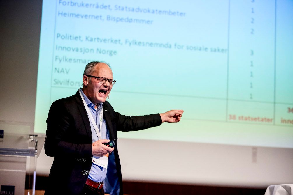 Kommunaldepartementet etterlater små Finnmarkskommuner i en hjelpeløs tilstand, mener Geir Vinsand i Nivi Analyse.Foto: Tone Holmquist