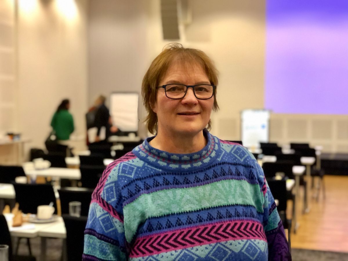 Randi Karlstrøm, leder i ForFinnmark, deltok på Lokalsamfunnsforeningens konferanse på Gardermoen mandag. Foto: Jan Inge Krossli