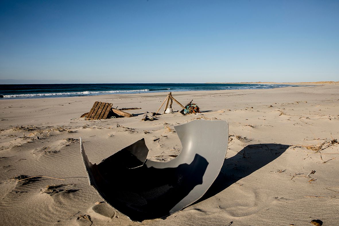 I Norge stammer om lag 45 prosent av strandsøpla fra personlig forbruk. Avfall fra maritim sektor står for rundt 37 prosent. Arkivfoto: Magnus Knutsen Bjørke
