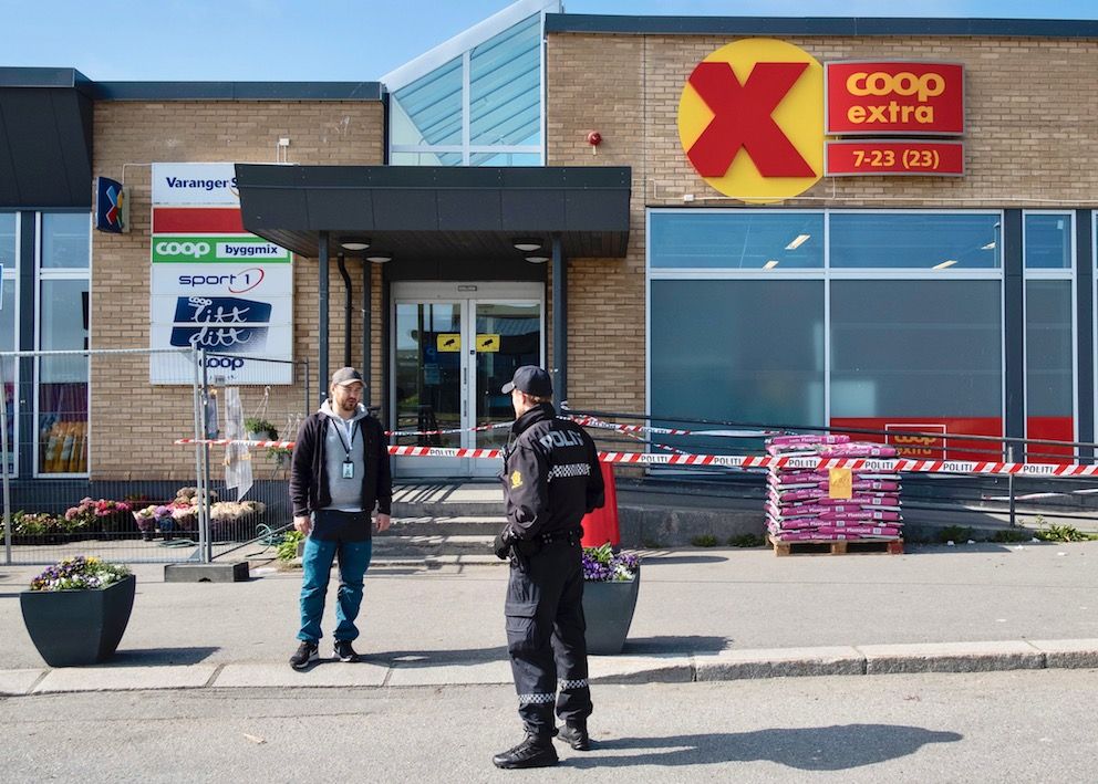 På denne butikken i Vadsø ble en 18-åring drept 14. juli. I kjølvannet av saken oppretter Fylkeslegen tilsyn. Foto: Ole Gunnar Onsøien, iFinnmark/NTB scanpix