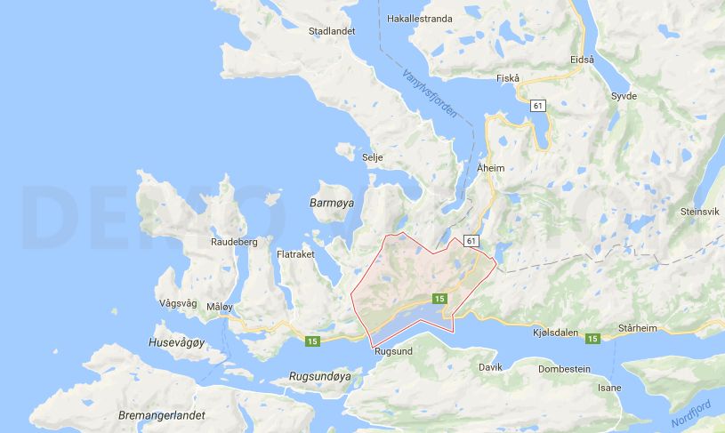 Bryggja ligger i Vågsøy, men de aller fleste innbyggerne i bygda vil flytte over til nye Stad kommune. Kart: Google Maps.