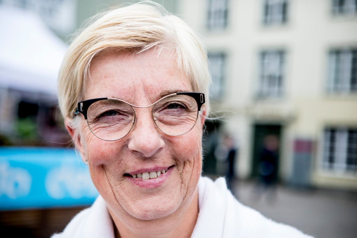 Statssekretær Lisbeth Normann (H) er enig i at debatten om eldreomsorg bør bli mer nyansert enn bare å handle om sykehjem. Foto: Magnus Knutsen Bjørke