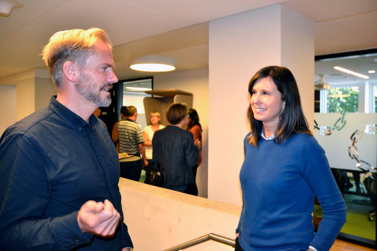 Daglig leder i Framsikt Halvor Walla og økonomidirektør Kristin Ulvang i Bergen kommune er begge opptatt av at økonomiplanene skal forstås av alle.