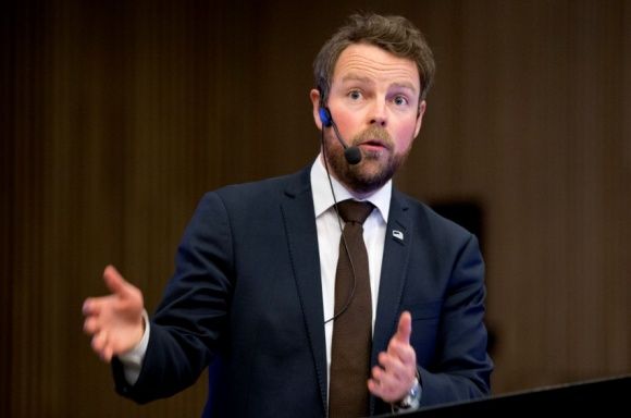 Torbjørn Røe Isaksen (H) har fått nok av å være folkevalgt, men avviser ikke å fortsette som statsråd også etter stortingsvalget neste år. Arkivfoto