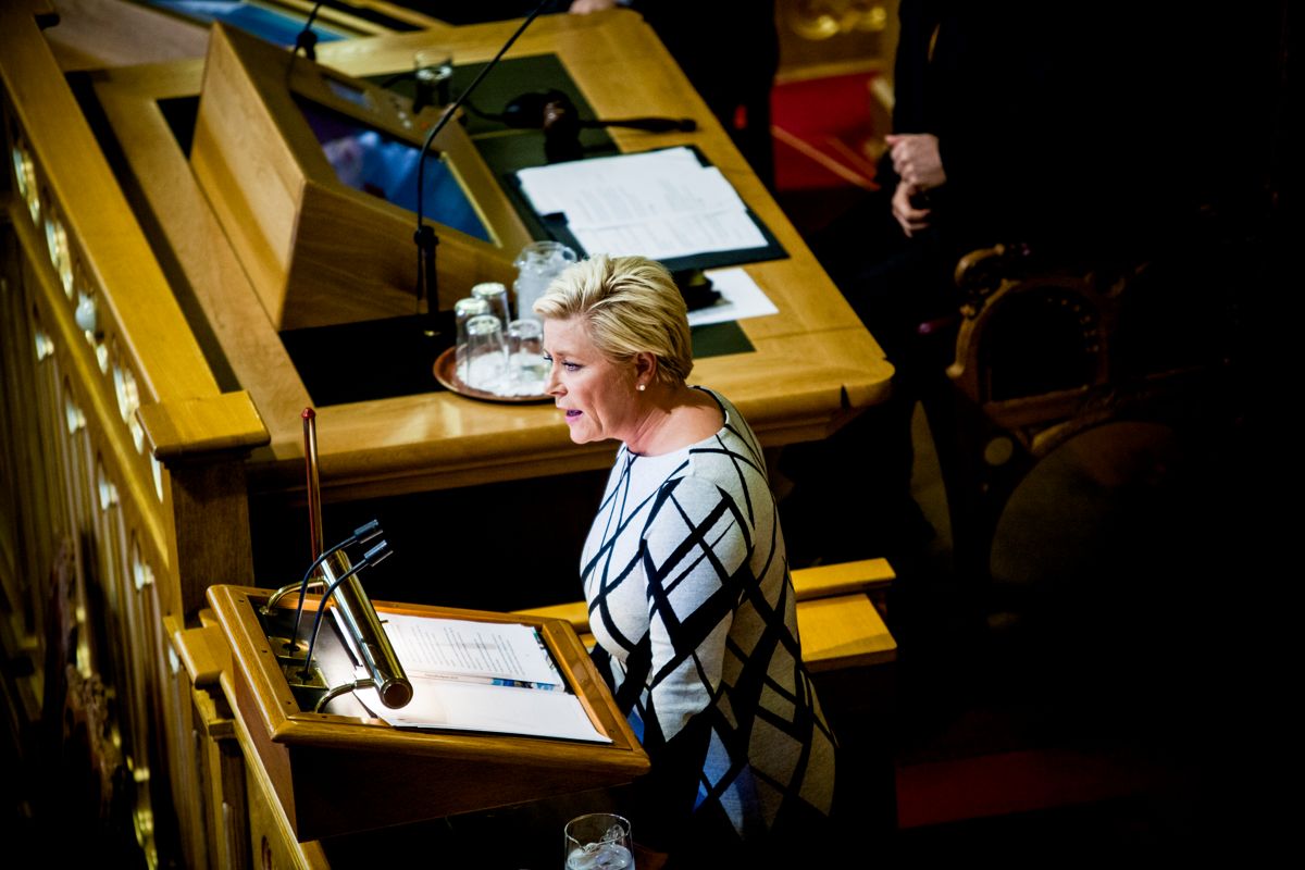 Finansminister Siv Jensen (Frp) la fram statsbudsjettet i Stortinget i går. Foto: Magnus Knutsen Bjørke