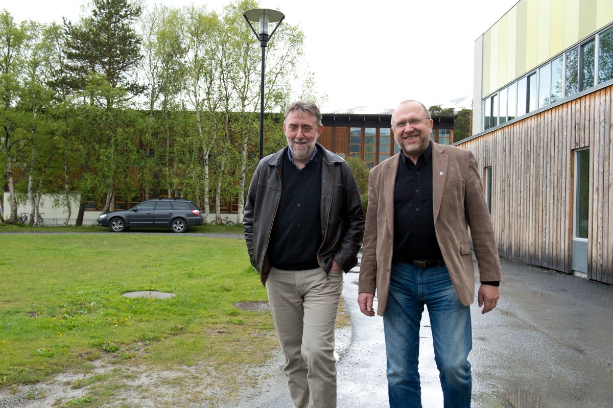 – Godt samspill mellom politikere og administrasjon og en bevisst og langsiktig prioritering av tjenesteproduksjonen. Slik forklarer ordfører Ola Røtvei (Ap) og rådmann Dagfinn Skjølsvold at Oppdal skårer best av alle på Kommunebarometeret. Foto: Ludvig Killingberg