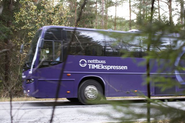 Hvor stort beløp Nettbuss må betale tiltake er ennå ikke kjent, men det er ikke snakk om hele støtten de har mottatt. Foto: Alexander Hagstadius/Nettbuss
