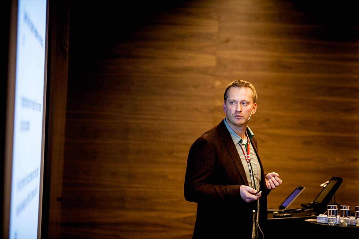 I tillegg til økt kompetanse må kommunene avklare hvem som gjør hva når ny teknologi kommer, mener daglig leder Arvid Bakken i Trygghetssentralen. Foto: Magnus Knutsen Bjørke.
