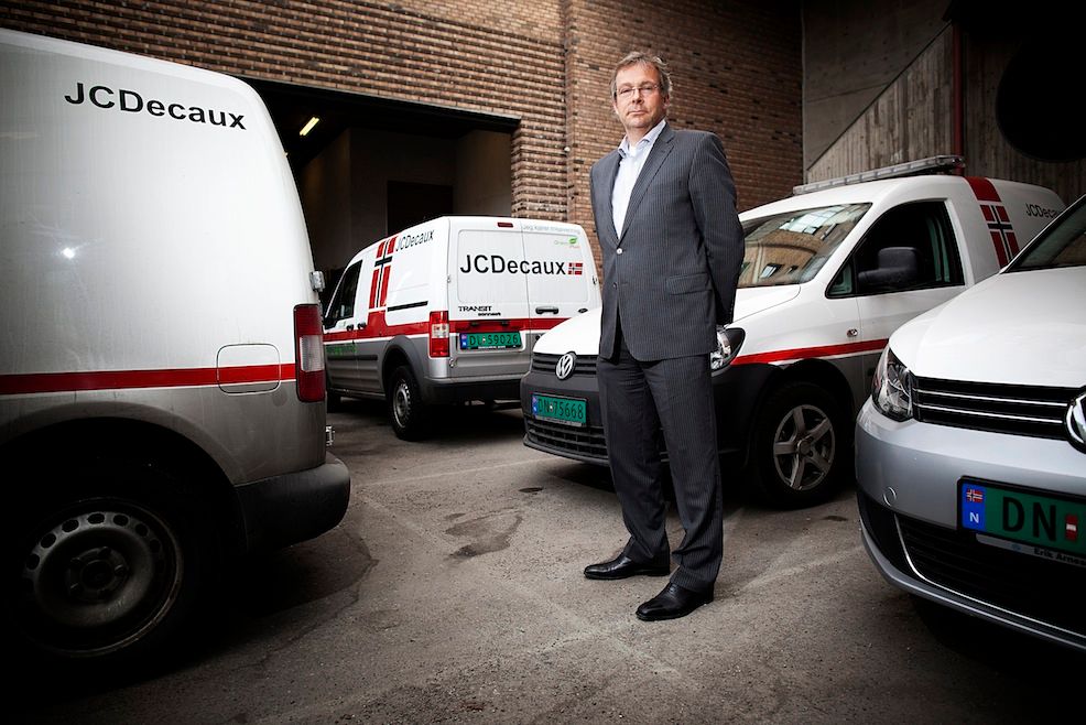 JCDecaux-direktør Øyvind Markussen hevder at omsetningen på salget av kollektivreklame i Oslo har blitt firedoblet. Nå må han overlate showet til konkurrenten Clear Channel. Foto: Christopher Olssøn