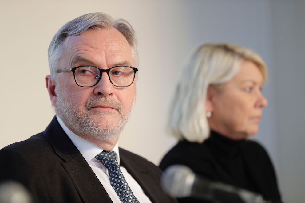 PST-sjef Hans Sverre Sjøvold og justisminister Monica Mæland under presentasjonen av PSTs trusselvurdering 2020. Foto: Berit Roald, NTB scanpix