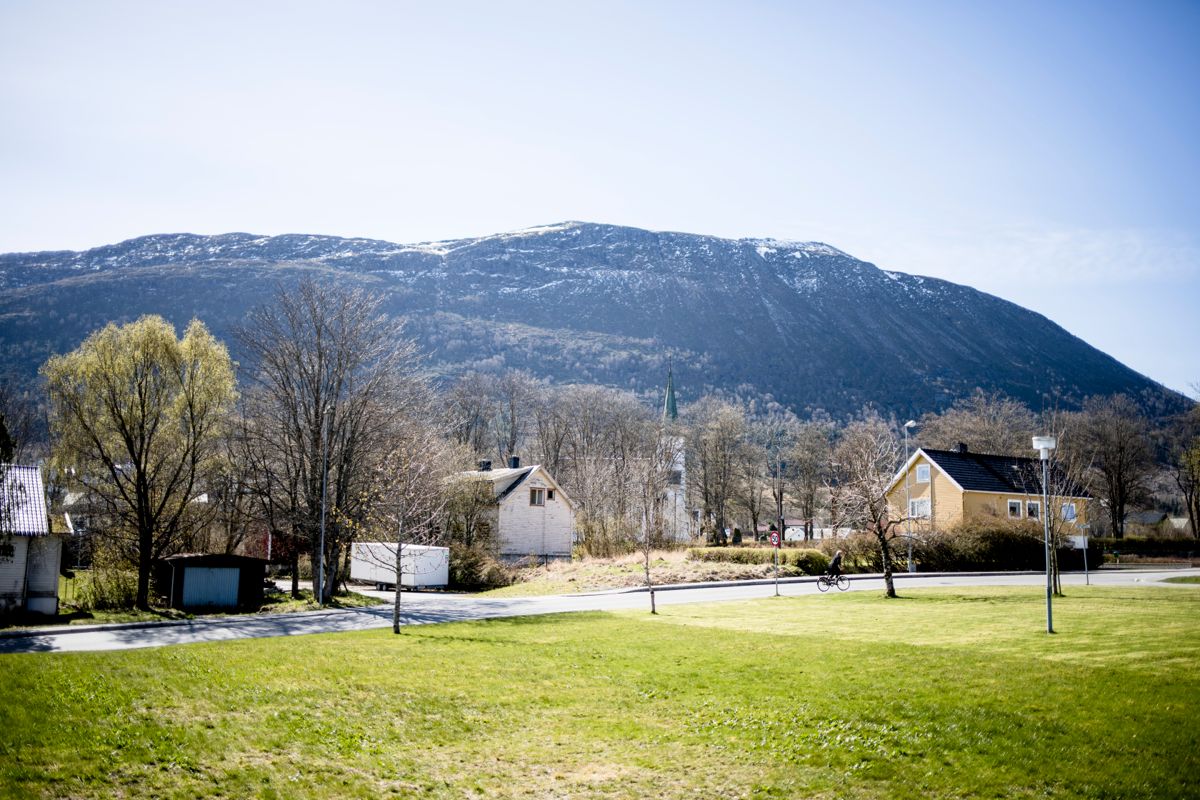 Hareid kommune er blant kommunene i Møre og Romsdal som har økt lånegjelden de siste årene. Det bekymrer Statsforvalteren.