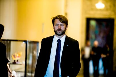 – Når etterspørselen etter boliger øker, må tilbudet øke like mye eller mer. Ellers stiger prisene, sier Eirik Lae Solberg, Høyres byrådslederkandidat.