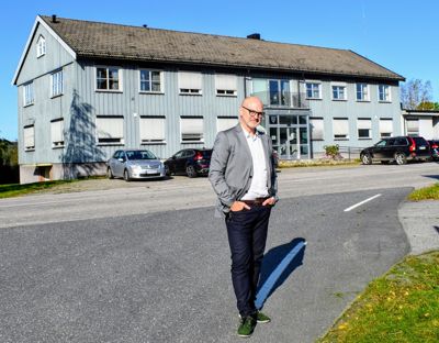Andreas M. Lervik har årelang erfaring som fylkespolitiker i Østfold, før han ble kommunedirektør i Aremark. Nå fristes han av fylkeskommunedirektørjobben.