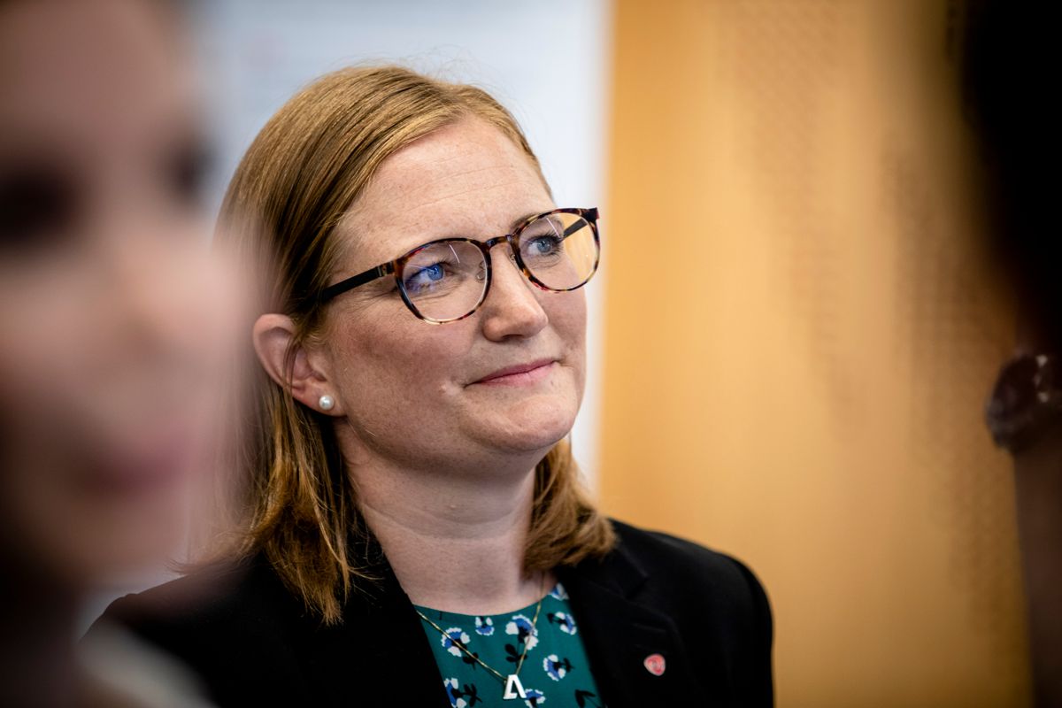 Bystyret i Bodø har valgt å gå rettens vei for å slippe å betale 11,6 millioner kroner i gebyr til Klagenemnda for offentlige anskaffelser. Her representert ved Ida Pinnerød (Ap), ordfører i Bodø.