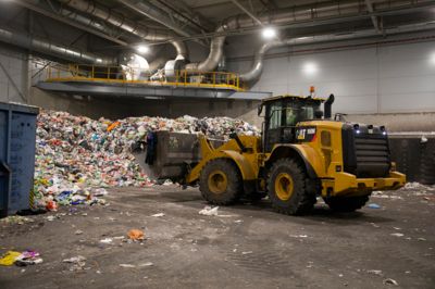 I fjor utgjorde mengden avfall til materialgjenvinning 4,4 millioner tonn, mens avfall til forbrenning var på 3,7 millioner tonn.