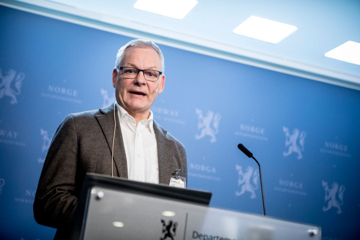 I februar 2018 overleverte utvalgsleder Terje P. Hagen
anbefalingene fra Ekspertutvalget for regionreformen til statsråd Monica Mæland (H). Mer enn to år etter er Hagen overrasket over hvor få oppgaver regionene har fått.