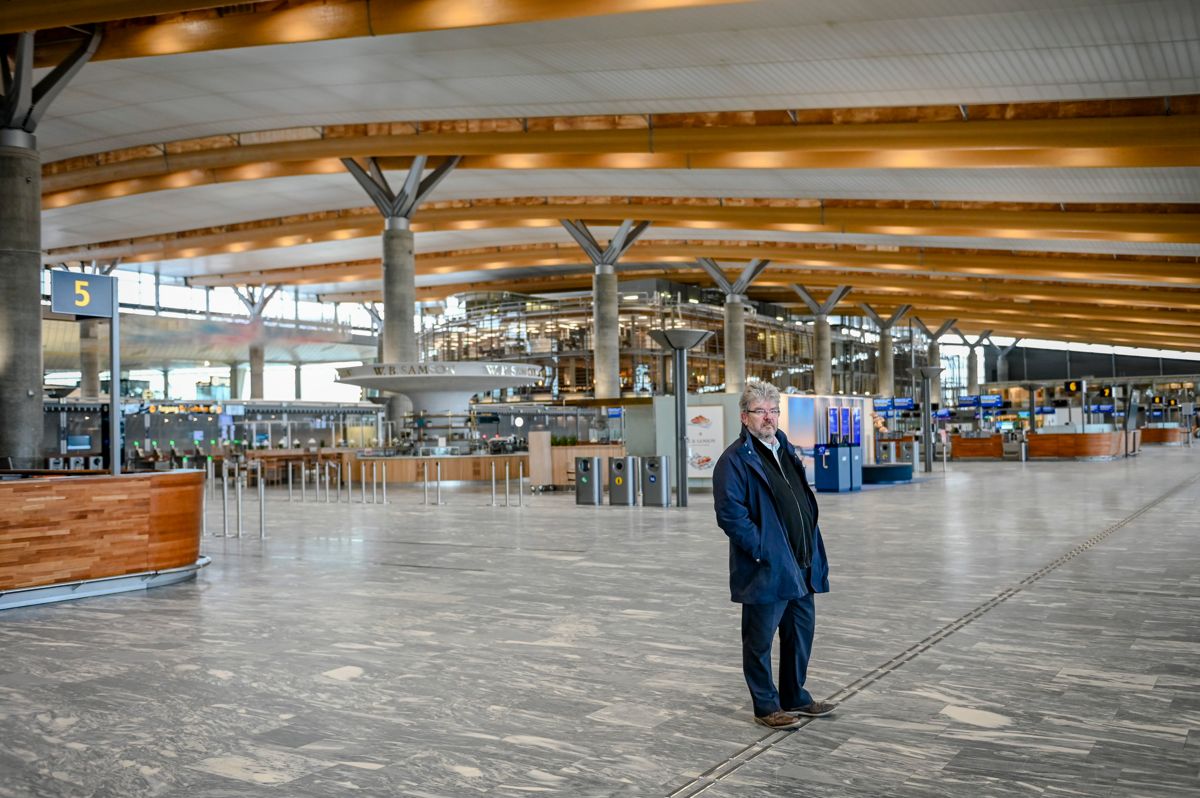Flytransport er en næring hvor aktiviteten ikke skal øke noe særlig så lenge det er reiserestriksjoner. Det merker Nannestad-ordfører Hans Thue (Ap). Oslo lufthavn ligger på grensen mellom Nannestad og Ullensaker.