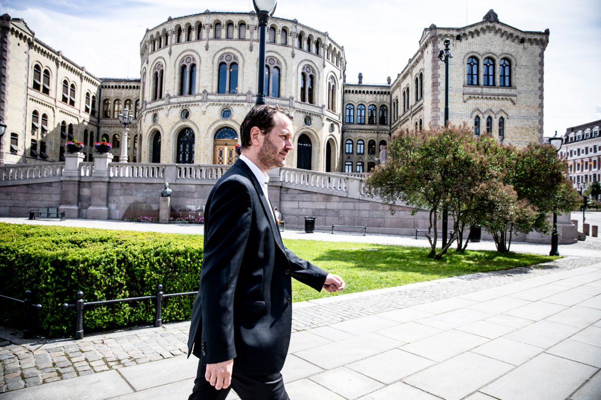 Fremskrittspartiets kommunalpolitiske talsperson Helge André Njåstad vil sette en maksgrense i kroner og øre for eiendomsskatt.