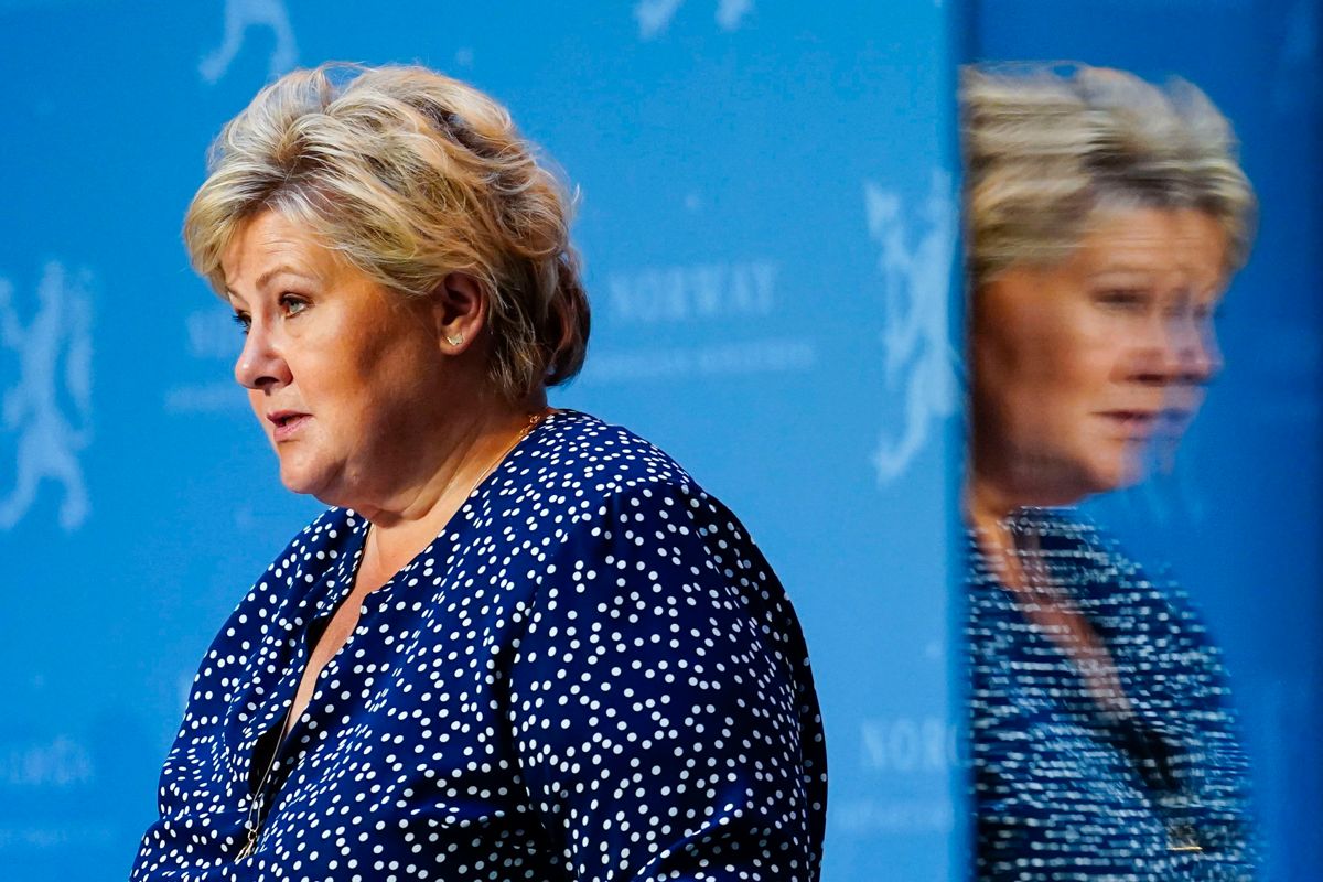 Statsminister Erna Solberg (H) på onsdagens pressekonferanse om koronasituasjonen. Der kunngjorde hun etableringen av en ny nasjonal enhet for smitteoppsporing for å bistå kommunene i smittebegrensningsarbeidet.