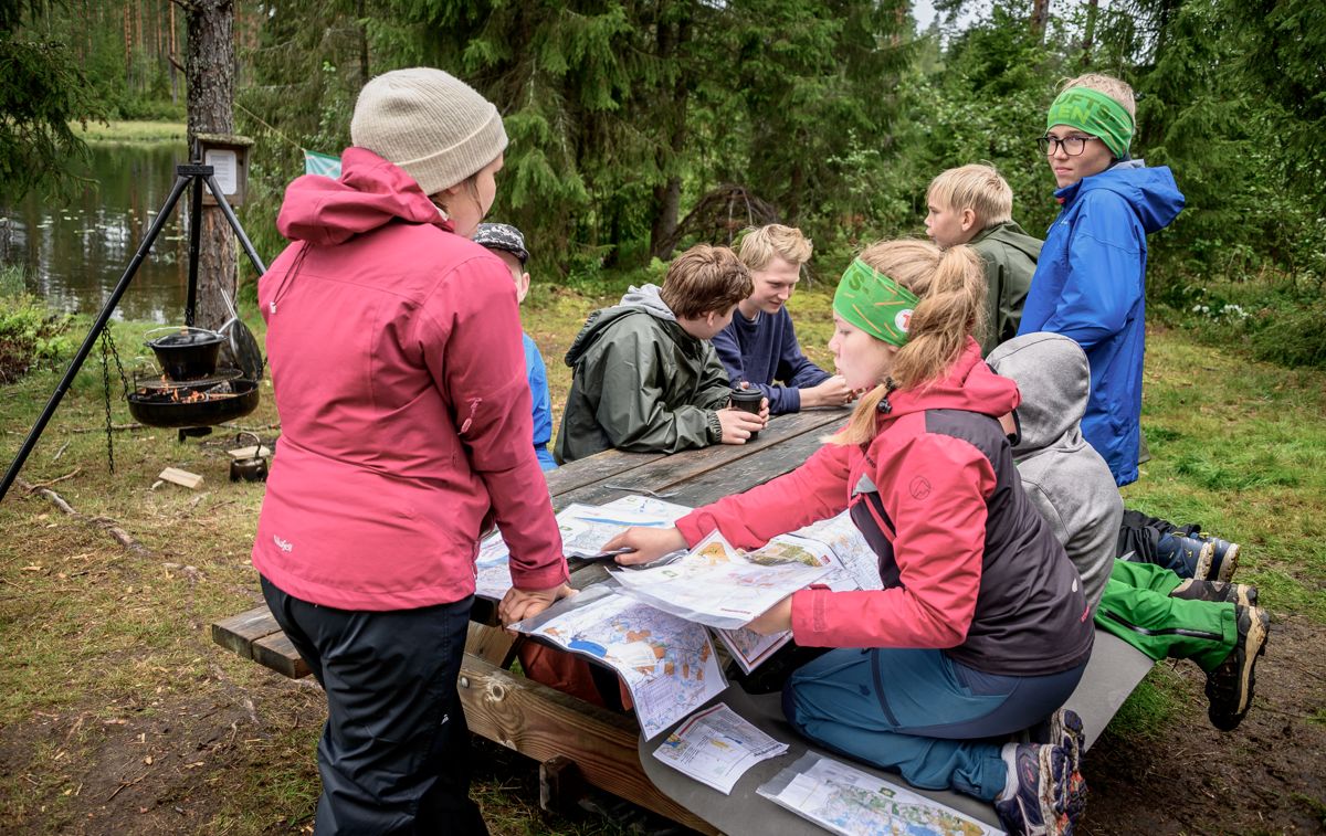 Finnskogen Natur & Kulturpark er en av parkene som deltar i Norske Parkers nye ungdomssatsing «Ung i park», som gjør ungdommene bedre kjent med natur- og kulturverdiene i lokalmiljøet sitt.