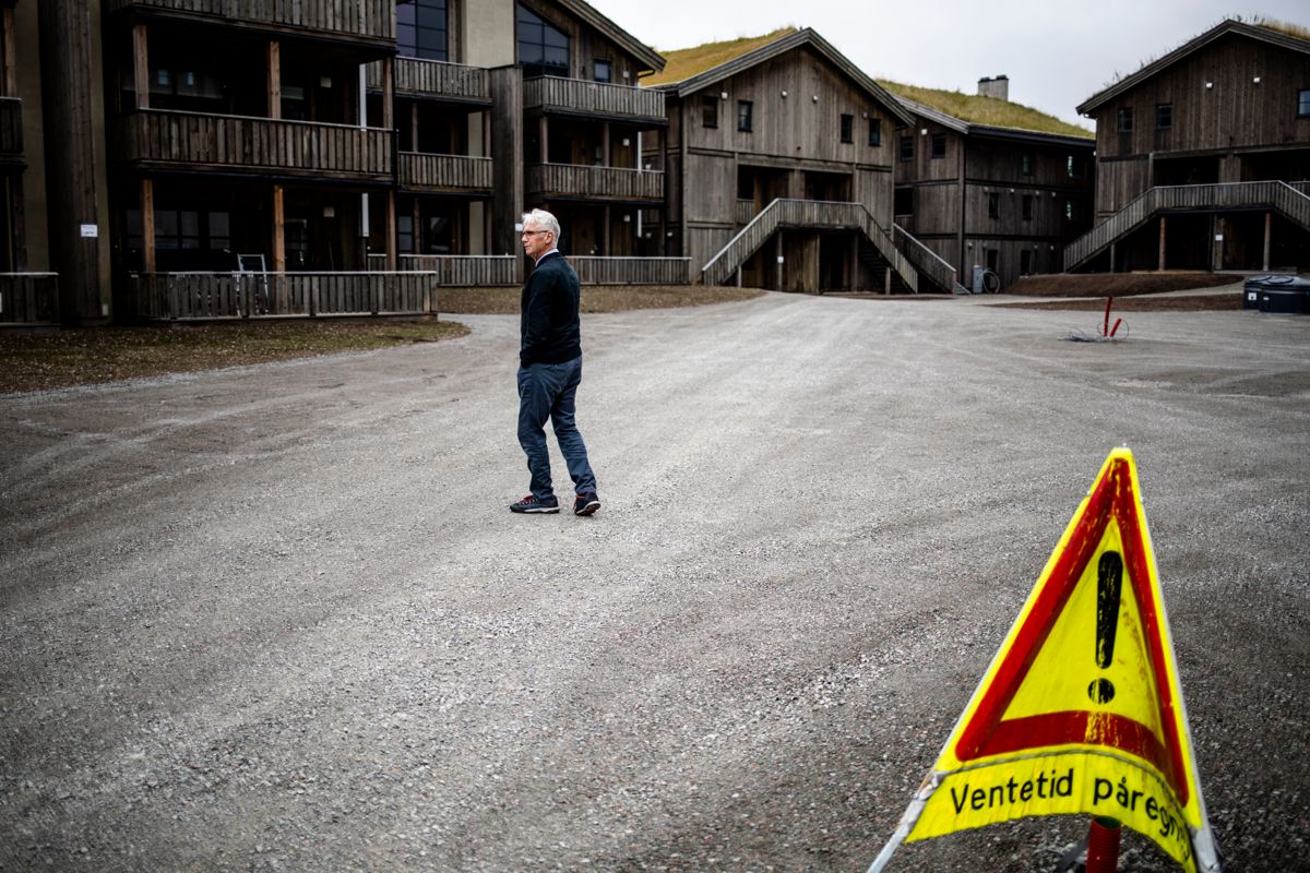 Ordfører Erik Sletten (Sp) i Trysil vil ikke ha for mange hyttegjester til kommunen i påskeuka.
