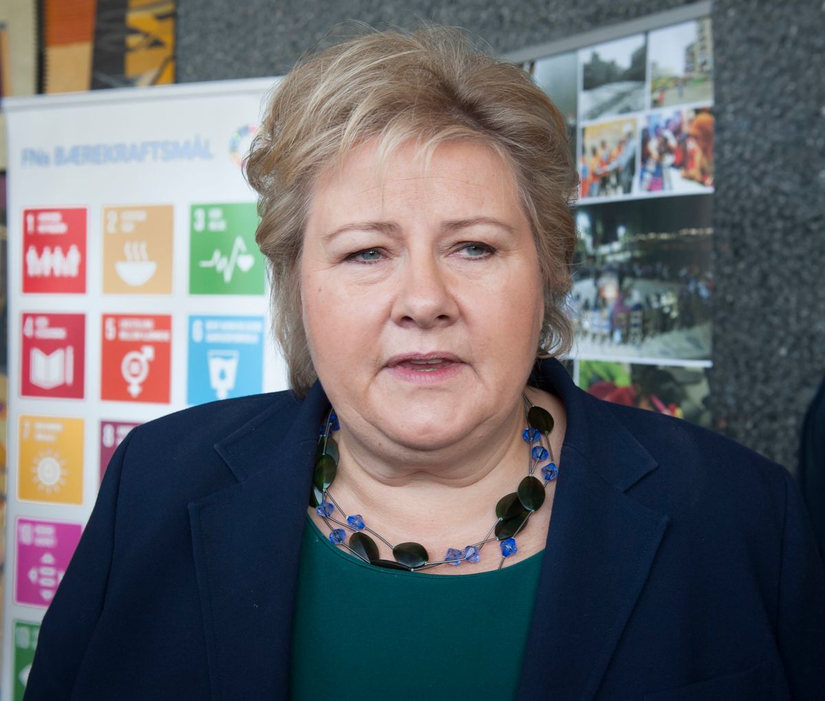 Statsminister Erna Solberg (H) bekrefter at regjeringen har besluttet å hente 50 asylsøkere fra Hellas.