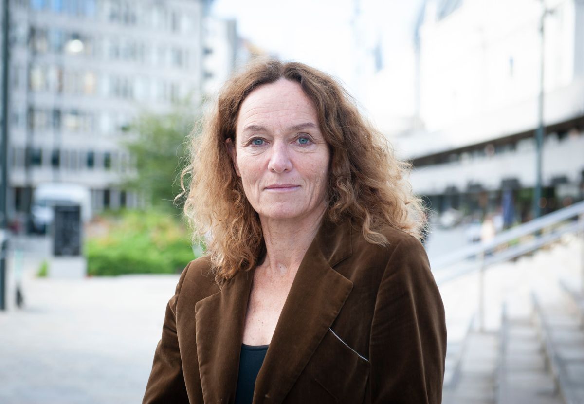 Direktør i Folkehelseinstituttet, Camilla Stoltenberg, er bekymret for en ustabil smittesituasjon.