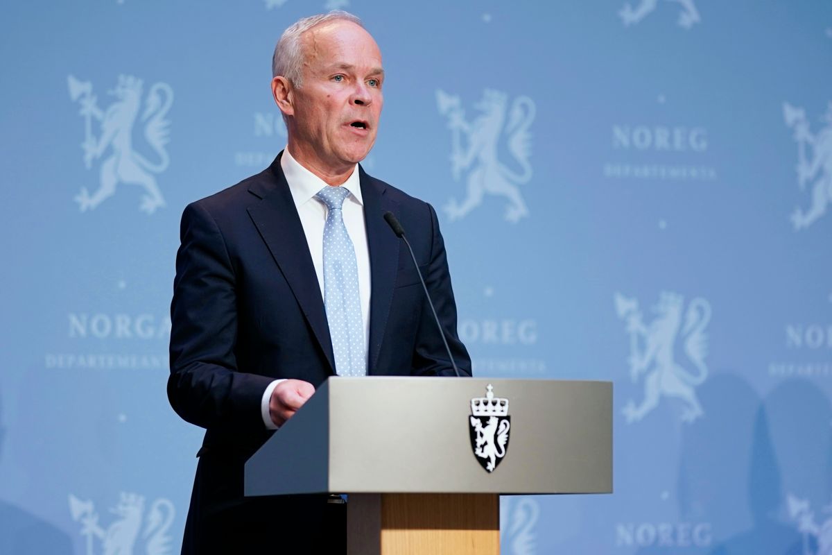 Finansminister Jan Tore Sanner (H) la fram nye økonomiske tiltak mot koronakrisen mandag. Om knappe to uker legger han fram statsbudsjettet for 2021.