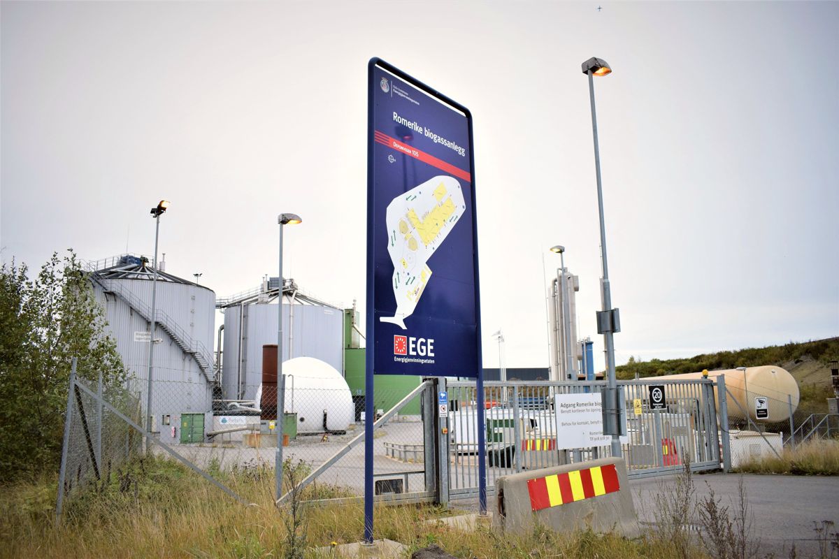 Romerike Biogassanlegg, som skal behandle matavfallet fra Oslo, er fortsatt fullt av feil og mangler. Det mener flere opposisjonspolitikere i bystyret at ikke er holdbart.