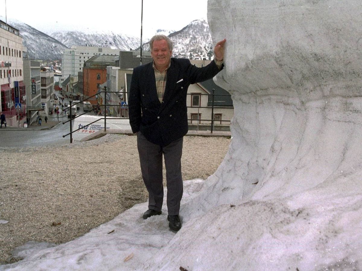 Erlend Rian døde natt til tirsdag, 79 år gammel. Rian var ordfører i Tromsø fra 1980 til 1995.