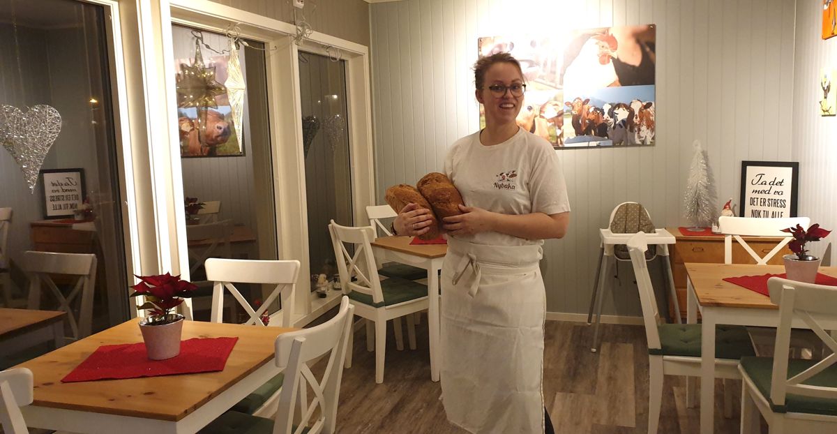 Varaordfører Jenny Tande Fagereng (H) i Bø i Vesterålen driver bakeri med servering på gården hvor hun bor med familien. Den lille kommunen får stor oppmerksomhet for tiden på grunn av senket formuesskatt og tilflytting av rikinger.