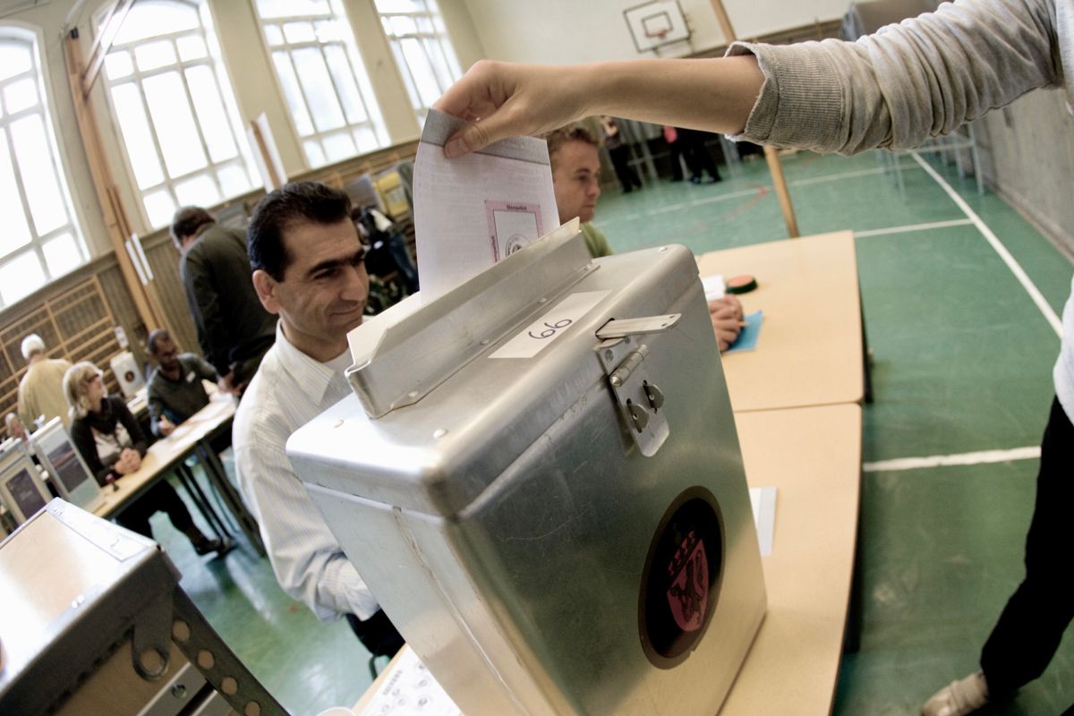 Å stemme ved valg er demokratiets viktigste enkelthandling. Mellom valg er innbyggernes medvirkning demokratiets puls, skriver Frode Fjeldsbø.