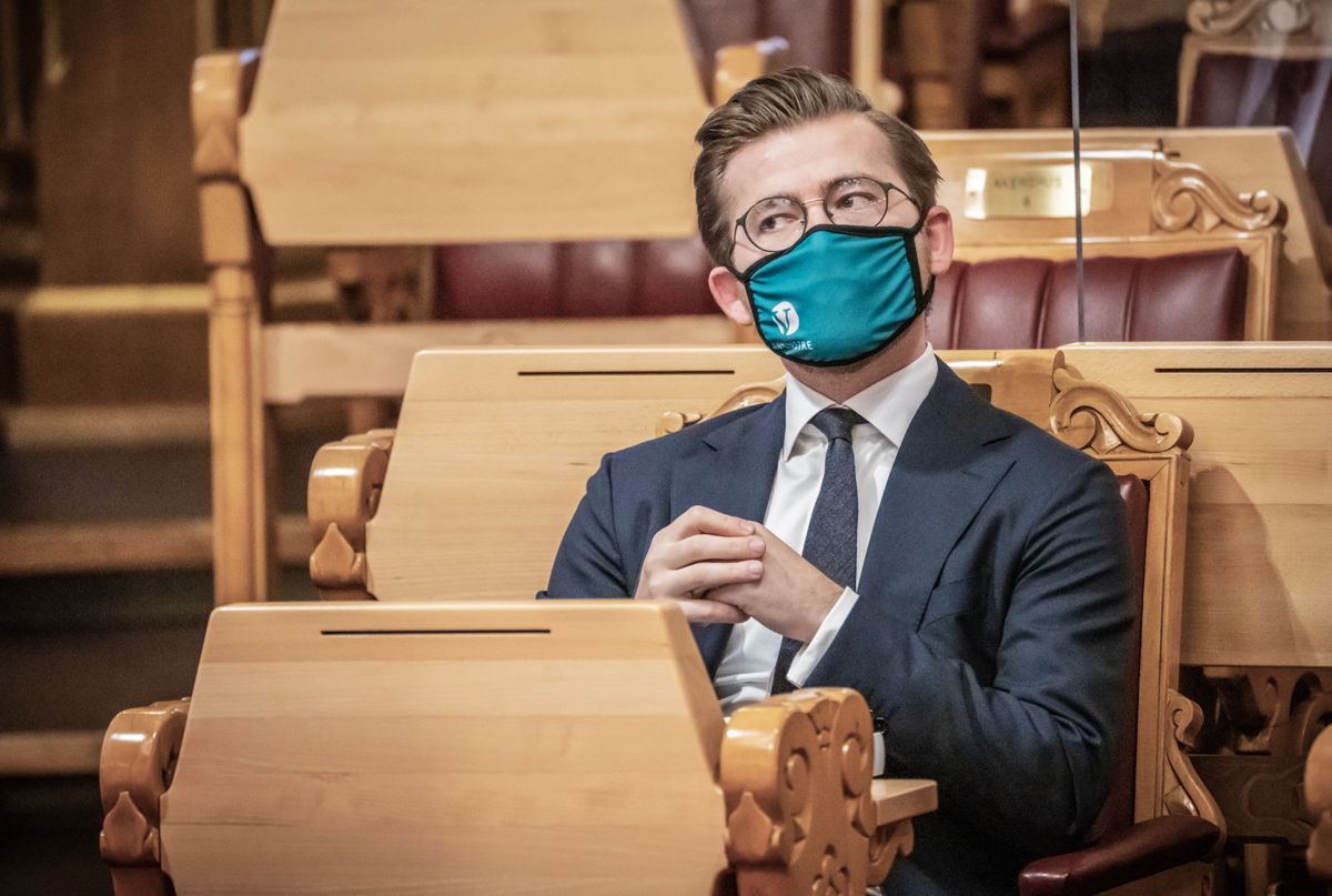 Klima- og miljøminister Sveinung Rotevatn (V) varsler nå at han kommer med sin omfattende klimaplan først over nyttår.