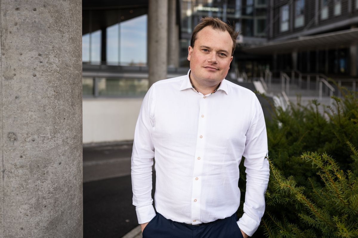 Førsteamanuensis Jonas Stein ved UiT Norges arktiske universitet tror en rødgrønn regjering vil være opptatt av klassisk distriktspolitikk.