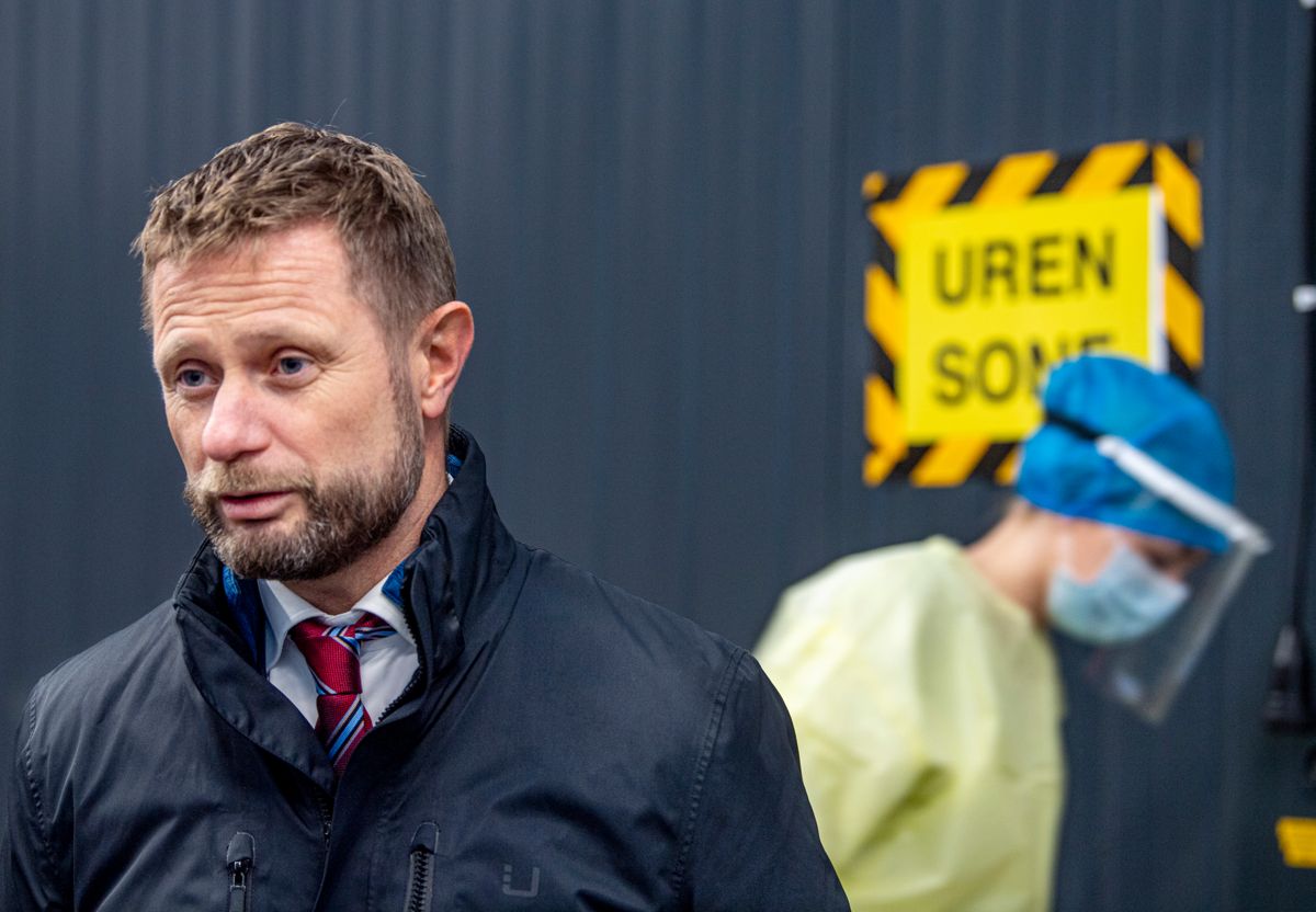 Helseminister Bent Høie (H) roste både de som står i førstelinjen og de kommunale lederne i sin tale.