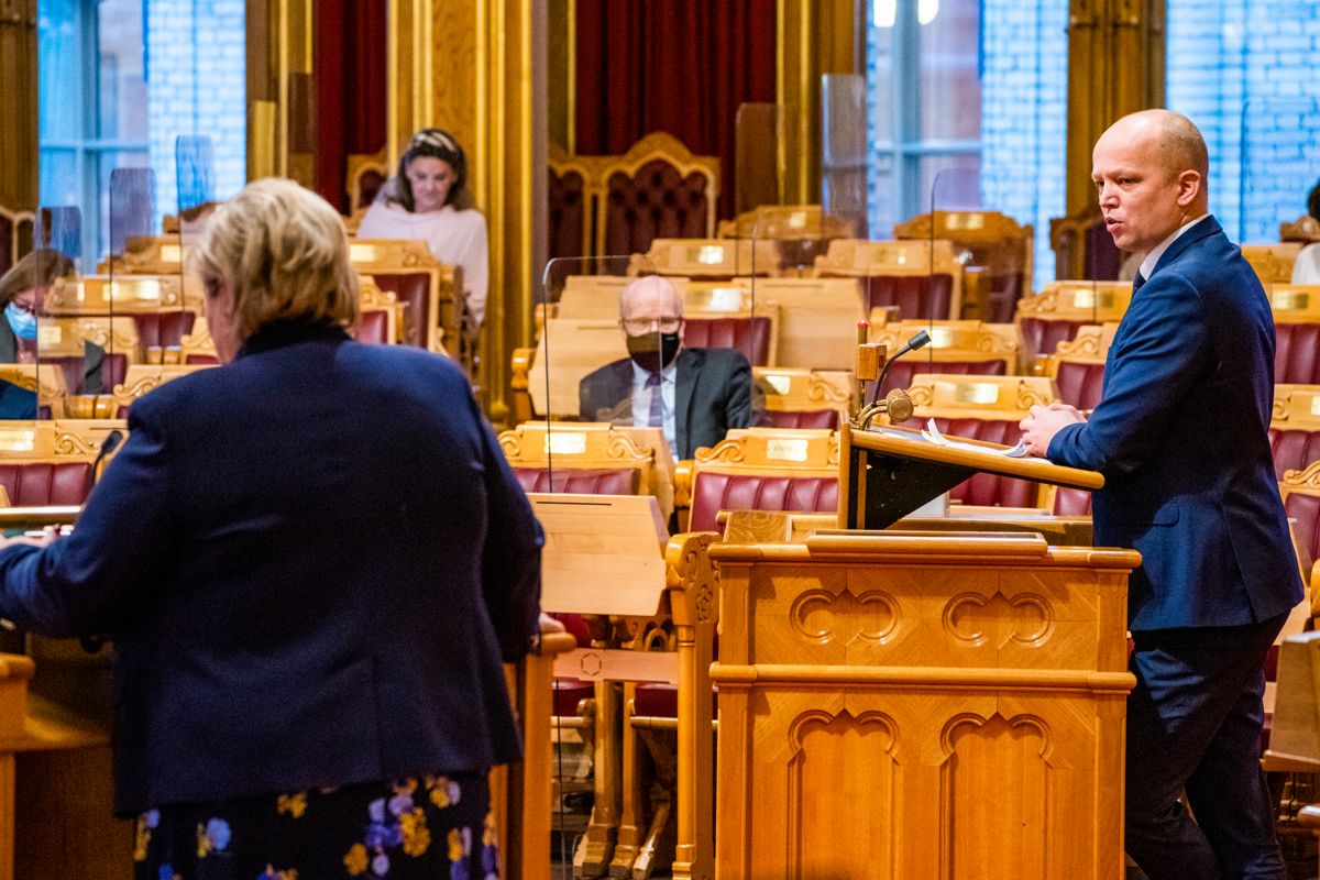 Tom Myrvold takke Stortinget for arbeidet med krisepakker og kompensasjonsordninger, men kritiserer dem som gir råd om tiltak mot smittespredning.