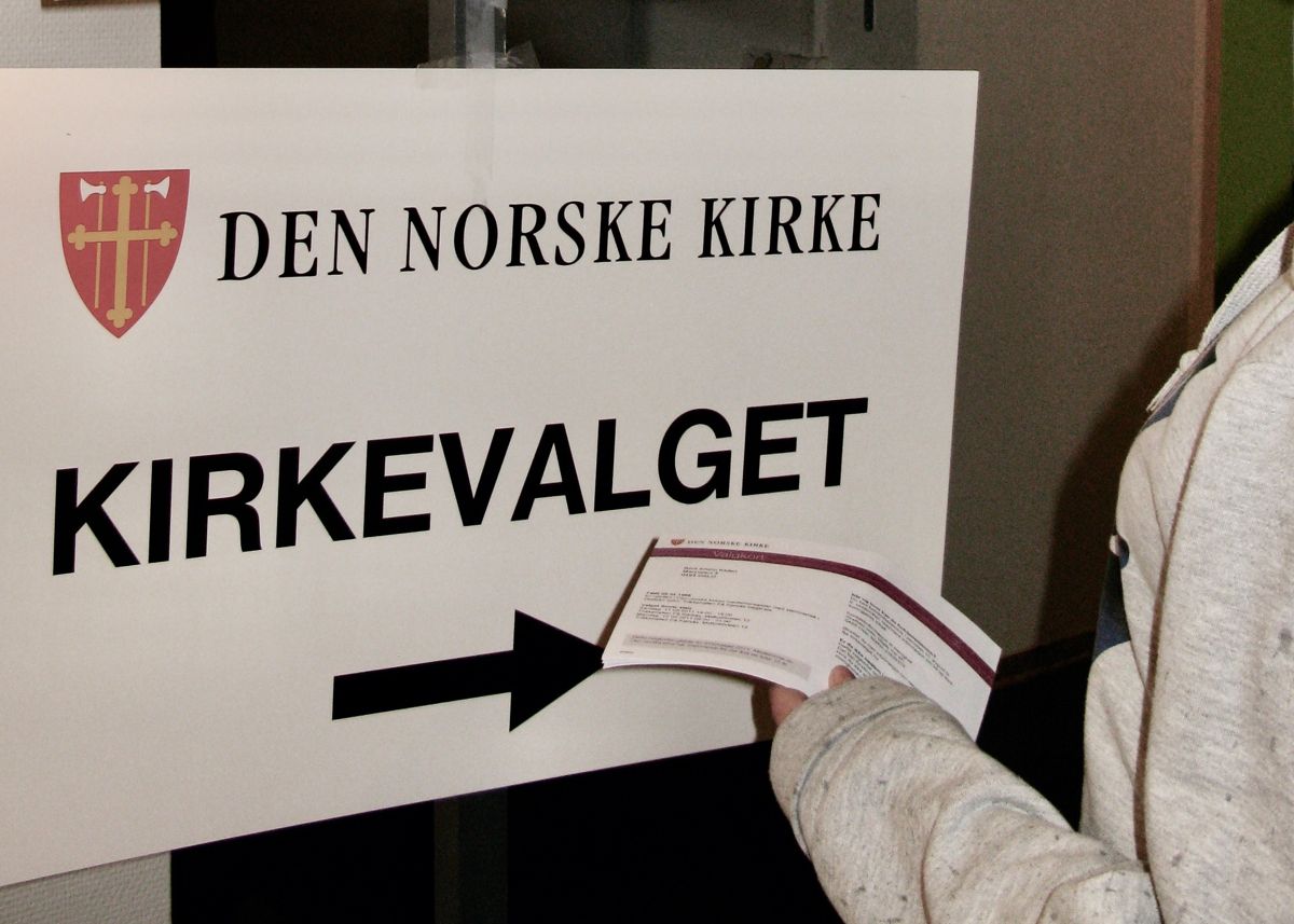 Etter valget i 2019, rapporterte 44 kommuner at kirkevalget virket forstyrrende på det offentlige valget, skriver Lars-Petter Helgestad.