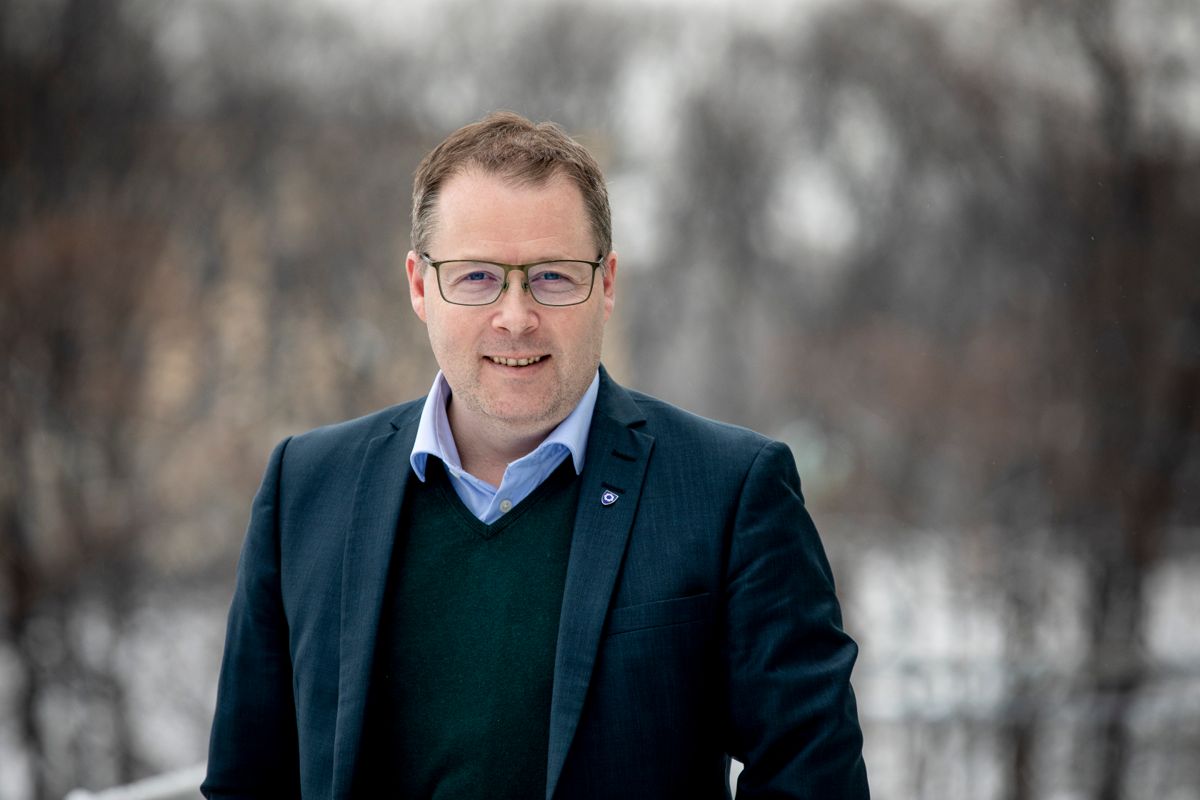 – Vi ba om forbedringer, og de har vi fått. Så dette er i tråd med KS` ønske, sier KS-leder Bjørn Arild Gram om den utvidede krisepakken som retter seg mot lokale bedrifter i særlig koronarammede kommuner.