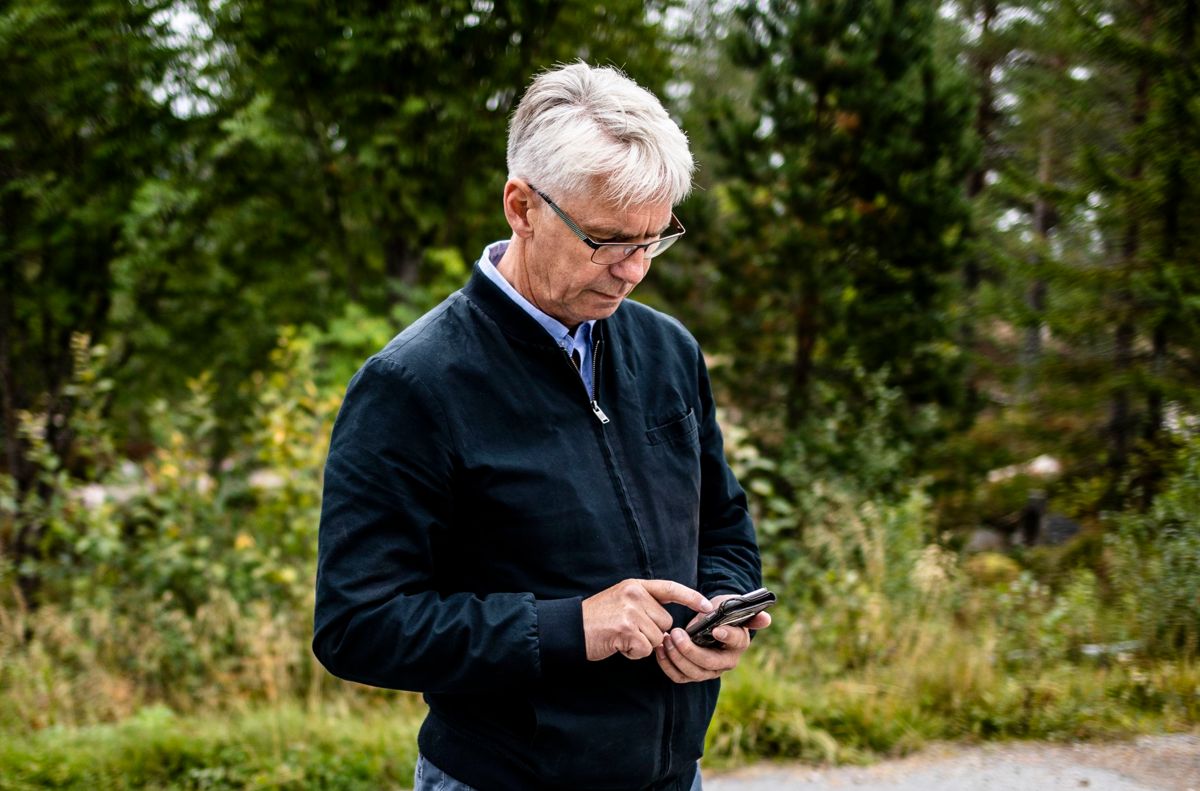 Her får ordfører Erik Sletten (Sp) i Trysil vite at den som har truet han er blitt bøtelagt. Bildet er fra 3. september 2020. Rovdyrdebatten kan være tøff, og vekke sterke følelser. Men trusler er uakseptabelt, mener ordføreren.