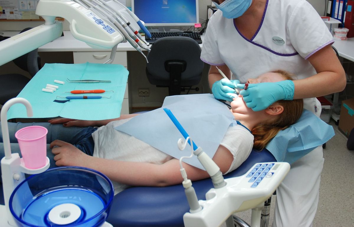 Tannlegekontoret er stedet med størst lønnsforskjell i kommuner og fylker, både i menns og kvinners favør.
