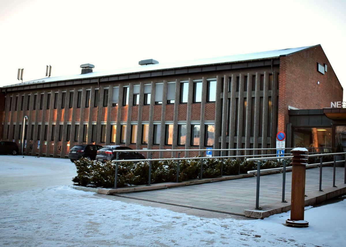 Ansatte med kommunikasjon som fag må inn, ikke bare på rådhusene, men i ledergruppene, mener Trond Magne Henriksen.