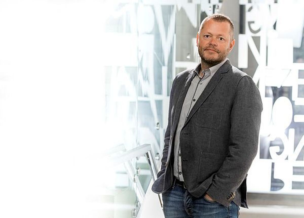 Fylkesleder Steinar Strømsli for Utdanningsforbundet Vestland mener det er på tide å prøve lønn som rekrutteringstiltak.