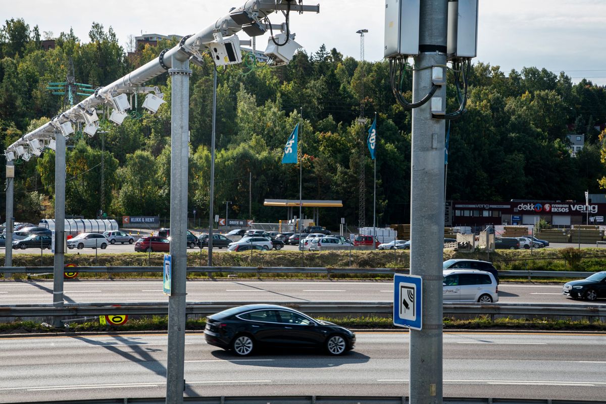 Trafikken gjennom bomringene i Oslo økte med 3,5 prosent i mai, sammenlignet med mai i fjor, men det er fortsatt langt igjen til nivået før koronapandemien.