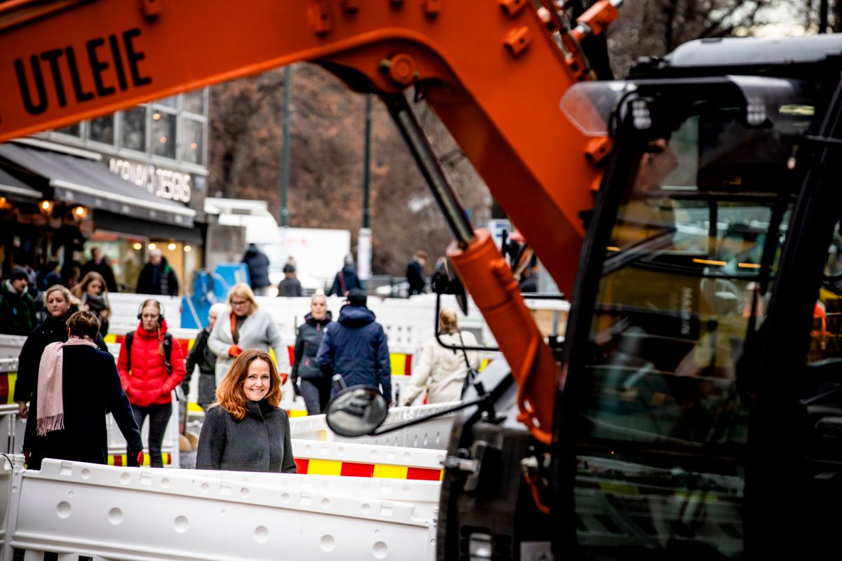 Heidi Sørensen, direktør i klimaetaten i Oslo kommune, fotografert på en av byens utslippsfrie byggeplasser.