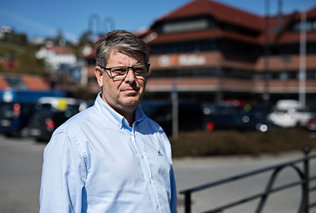 Christian Fotland var rådmann i Os før han ble kommunedirektør i den sammenslåtte kommunen Bjørnafjorden. Han sier han har verdens beste jobb.