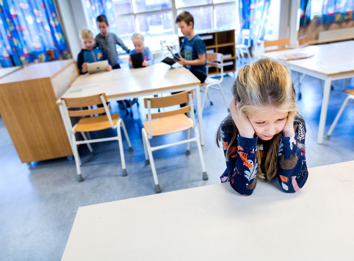 Hvis lærere eller andre offentlig ansatte med lovpålagt taushetsplikt, misoppfatter veiledningen om bekymringsmeldinger rettet mot dem, er lovbrudd et sannsynlig resultat, mener artikkelforfatterne.
