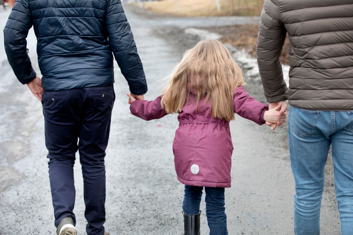 For å sikre at barn og foreldre får den hjelpen de har krav på og behov for, må alle deler av hjelpeapparatet ta sin del av ansvaret, skriver Mimmi Kvisvik og Ole Henrik Kråkenes.